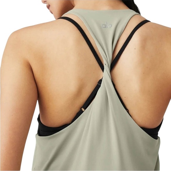NWT ALO Yoga Don't Get It Twisted Tank in Limestone Size L - Picture 2 of 13